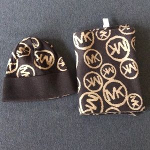 Michael Kors Beanie & Scarf Bundle